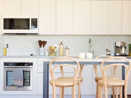 View of the designer fully loaded kitchen at Newark Urby - luxury Newark NJ apartments for rent